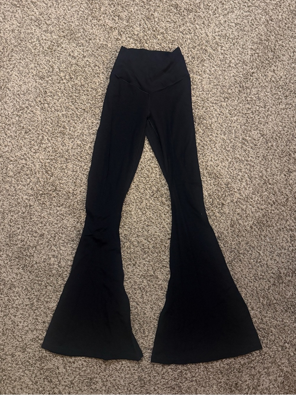 BNWOT Aerie Offline Real Me Super Flare Black Crossover